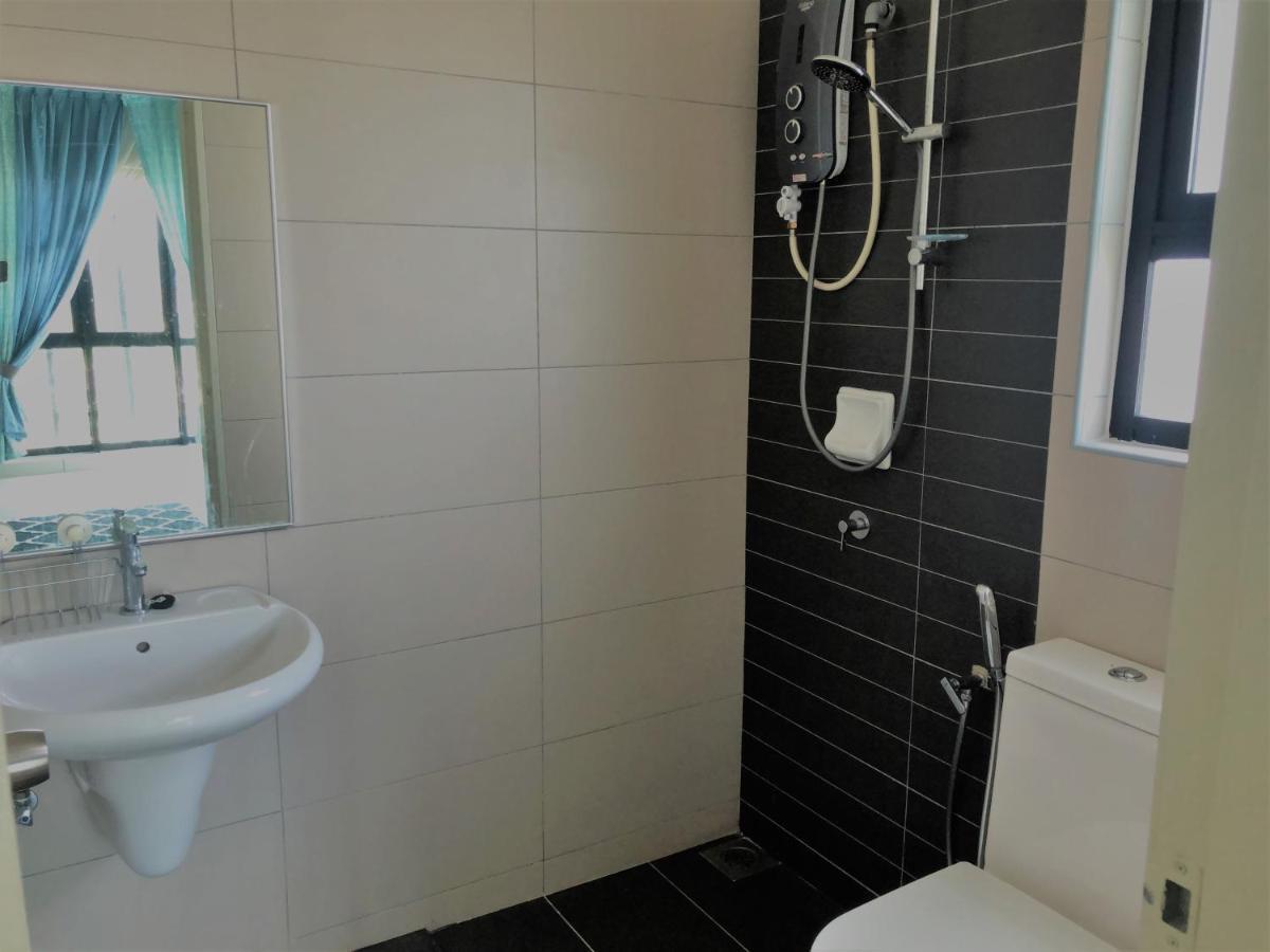 Vistamuslim Homestay Cheras Exterior foto